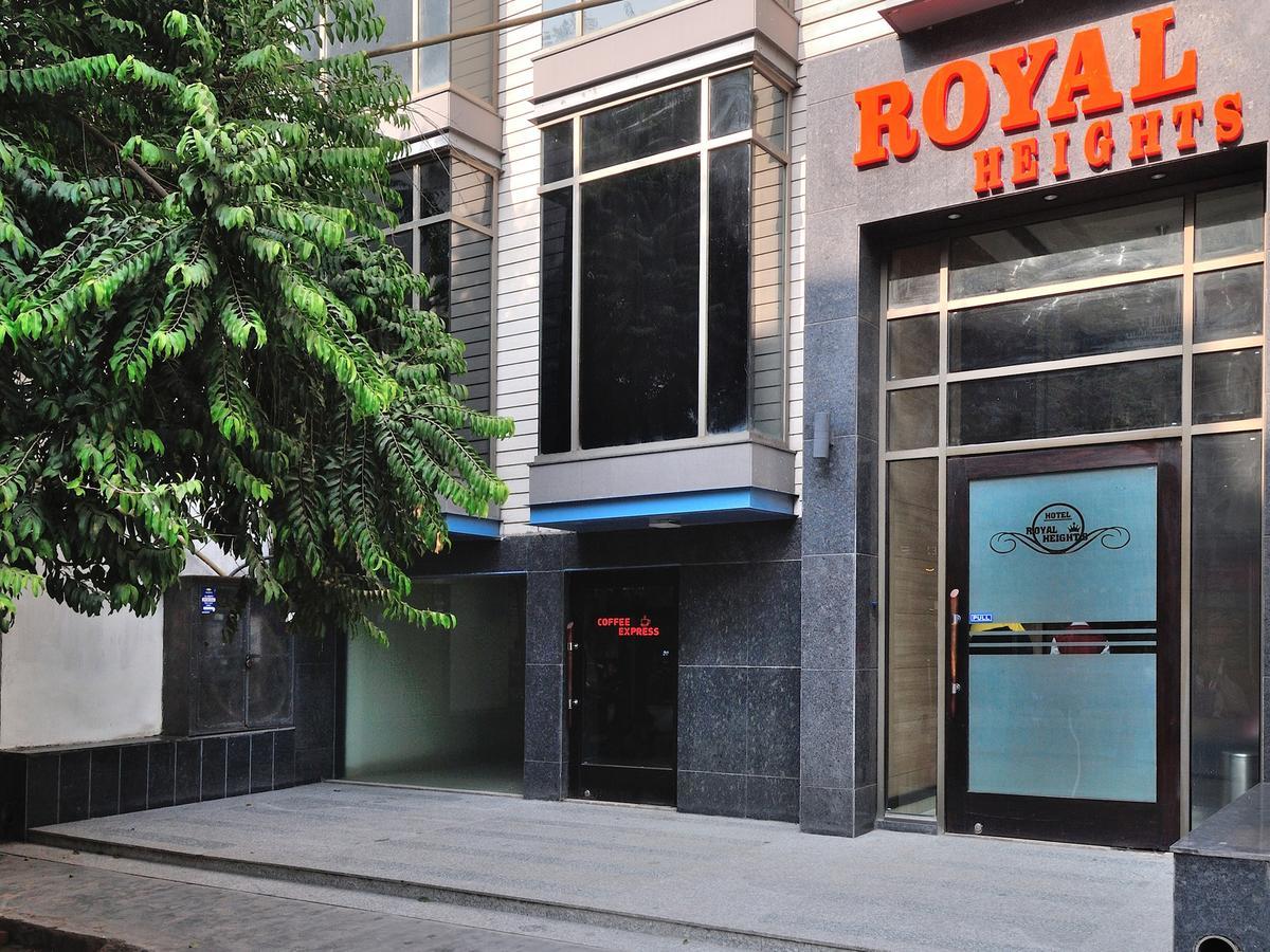 ניו דלהי Hotel Royal Grand - Opposite Axis Bank East Patel Nagar מראה חיצוני תמונה