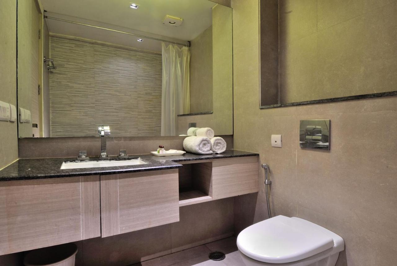 ניו דלהי Hotel Royal Grand - Opposite Axis Bank East Patel Nagar מראה חיצוני תמונה